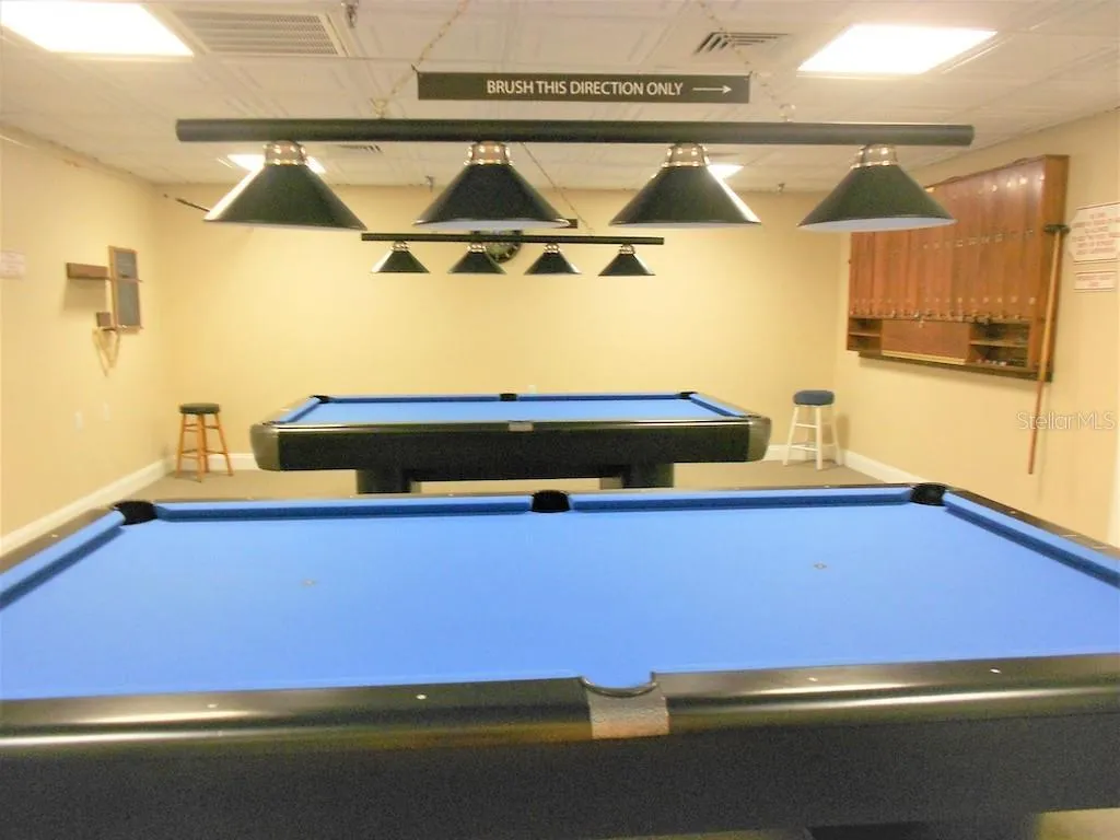 Pool table