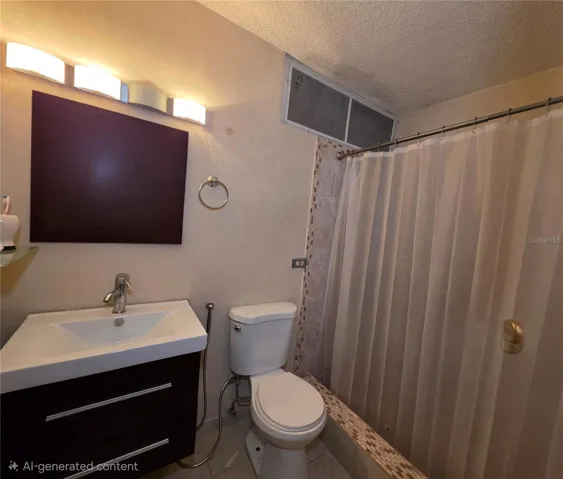 Baño del segundo piso, el cual es adicional al del baño master.