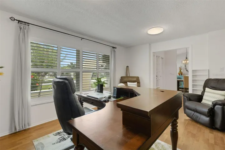Or used as an Office/den Flex Space