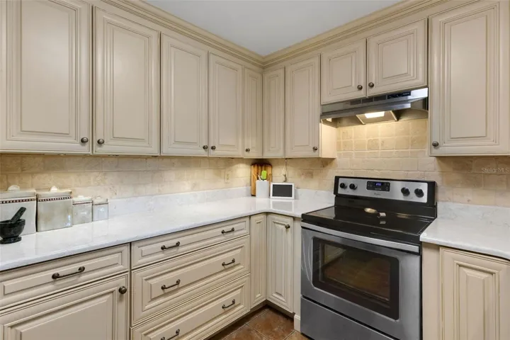 Lazy susan utilizes all cabinet space