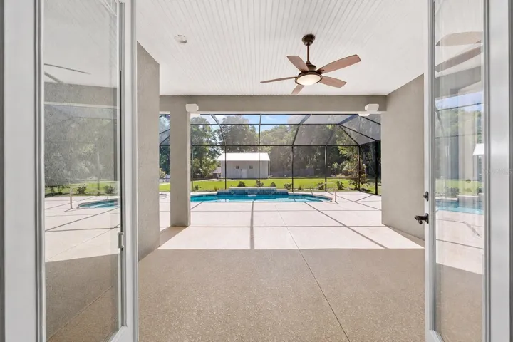 Pool Lanai