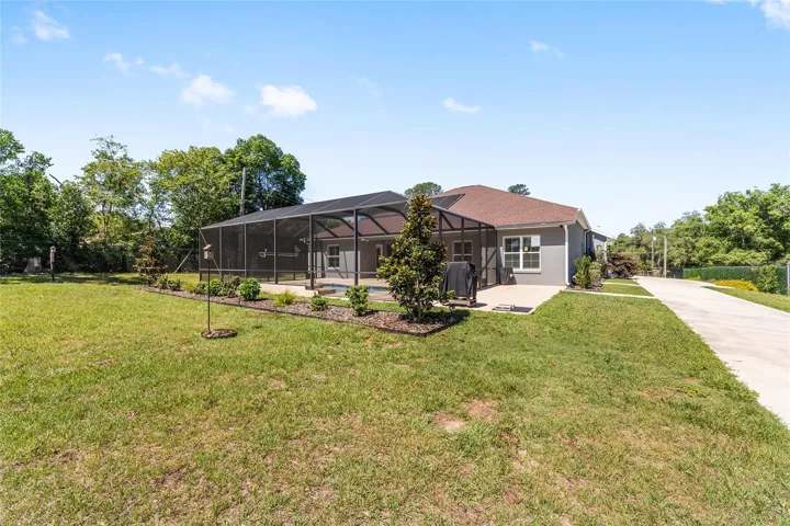 Large Fenced in Yard