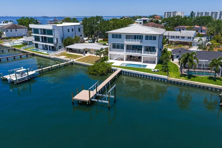 1170