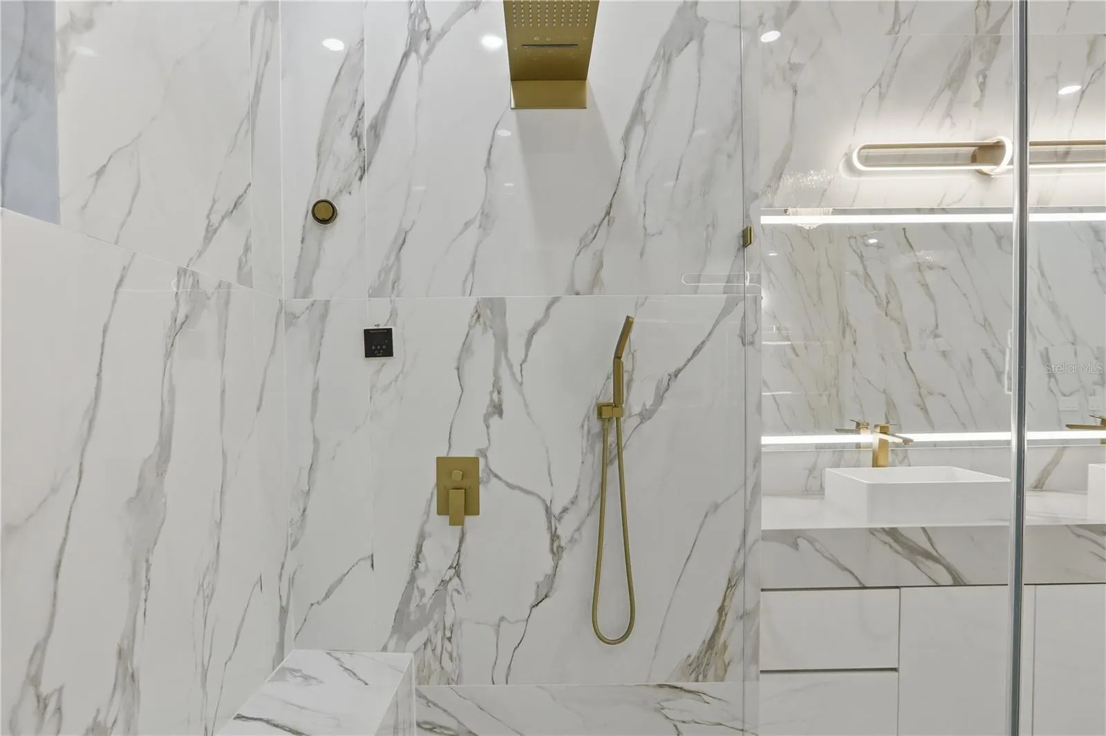 Steam Sauna in the shower