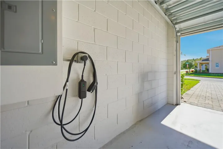 Eletric Car charger already installed!