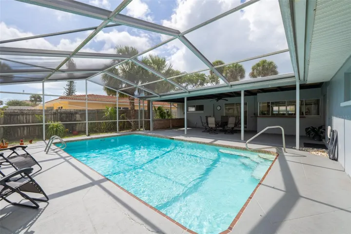 Private Pool & Patio