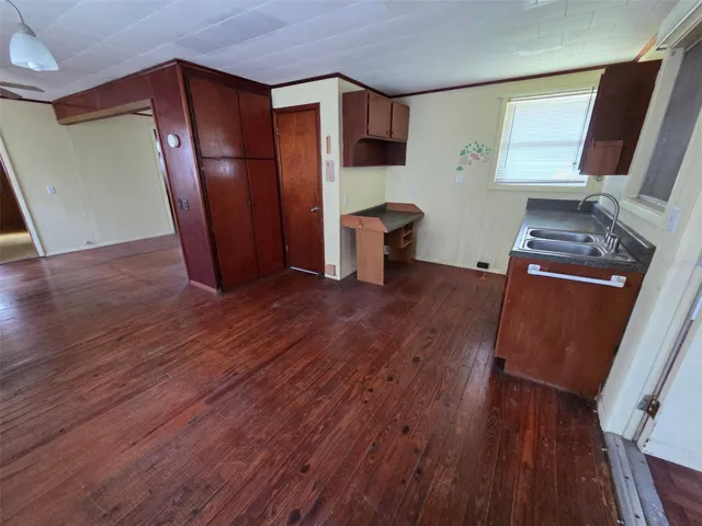 Kitchen/dining