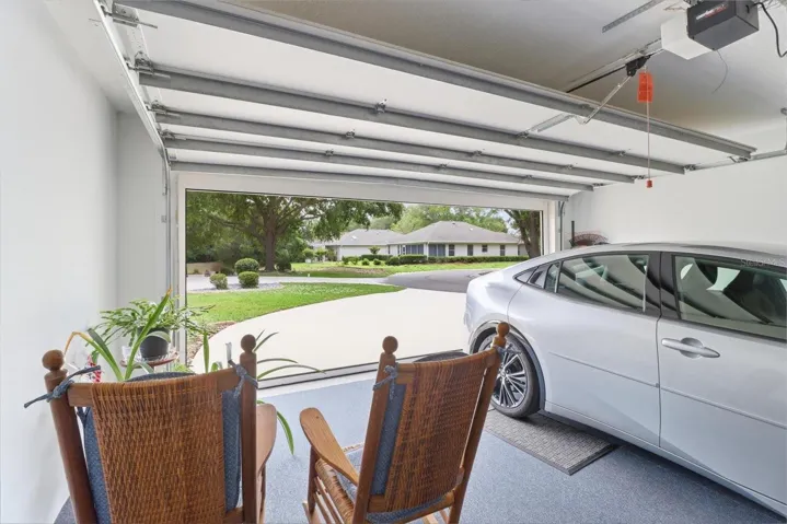NEW Retractable Garage Screen