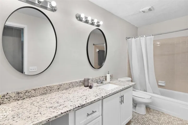 Suite 3 bath...remodeled with tub/shower combo.
