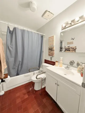 Secondary Bath