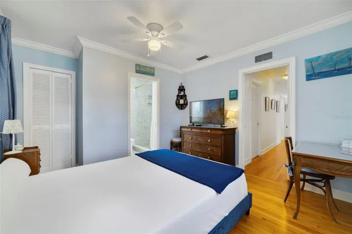 Second bedroom