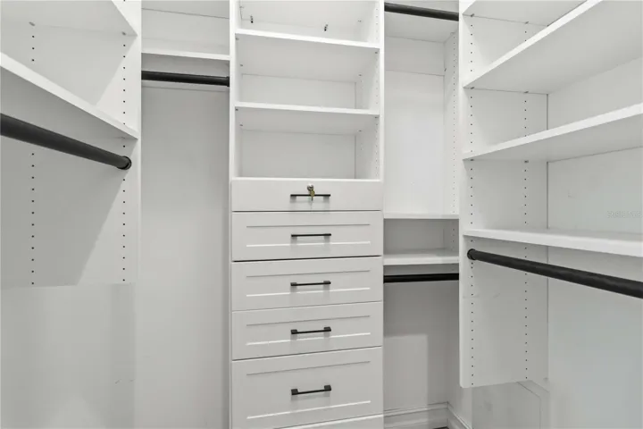 Primary Suite - closet