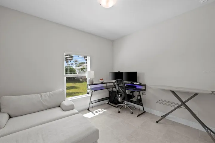 Office/Flex Room