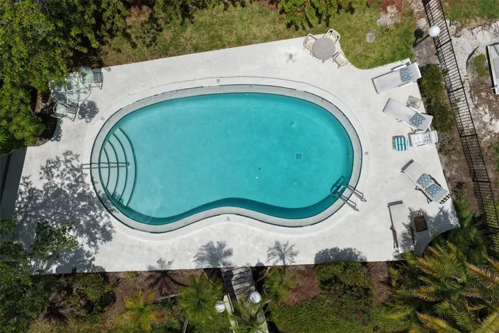 Community pool