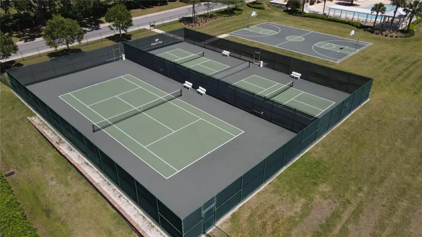 Tennis & Pickleball Courts