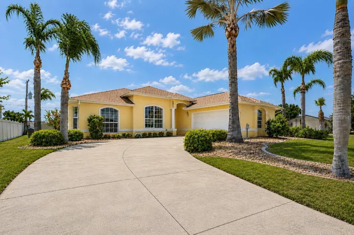 Landscaping virtually enhanced