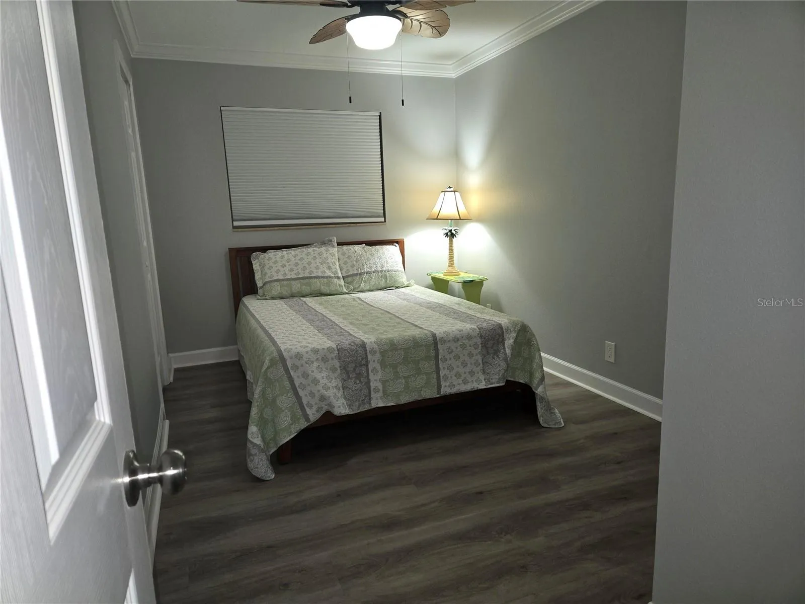 BIG 2ND/GUEST BEDROOM