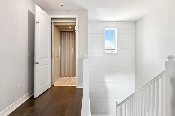 2nd floor elevator