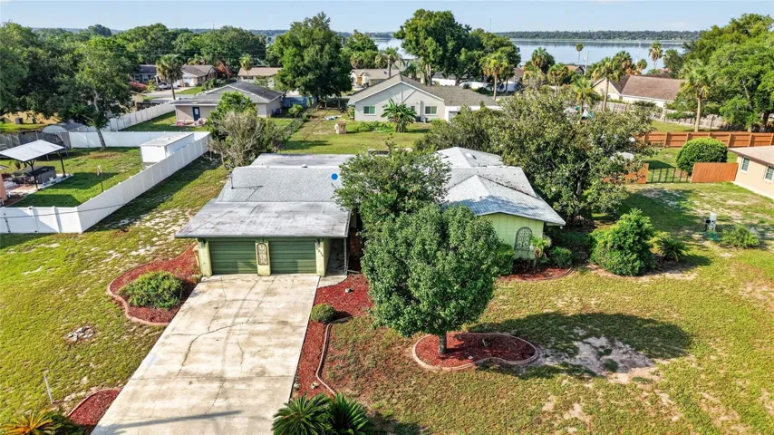 Community has optional $100/yr HOA (Boat Ramp Access)