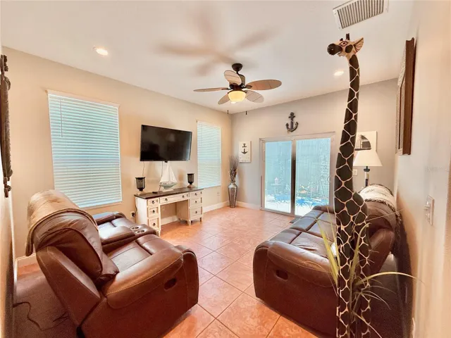 !st Floor Living Area