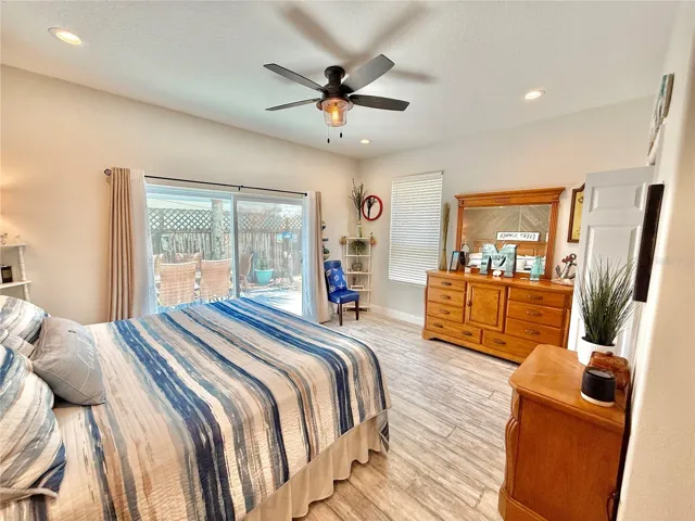 1st Floor Guest Room