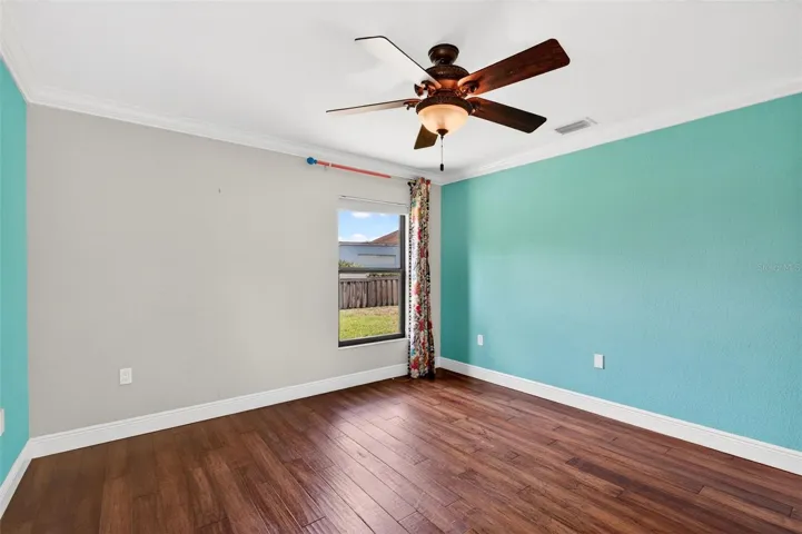 Guest bedroom 1