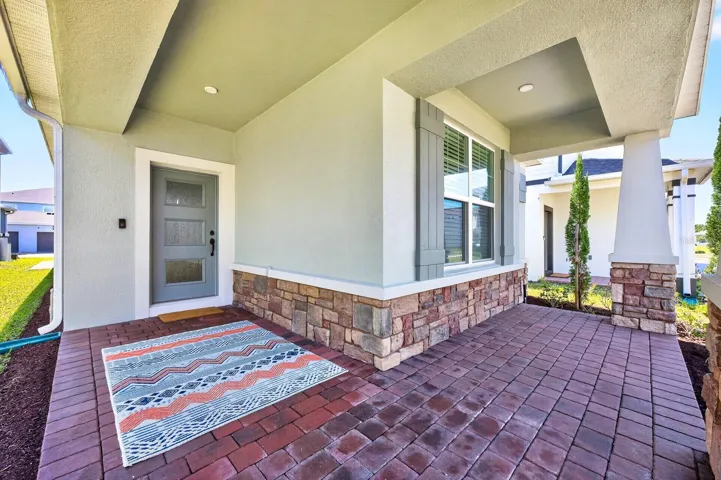 Large covered front porch.