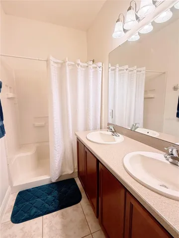 PRimary Bathroom with DUAL SINKS