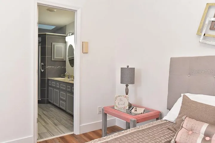 Primary suite with ensuite access