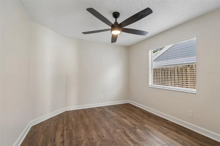 Spare Bedroom / Office