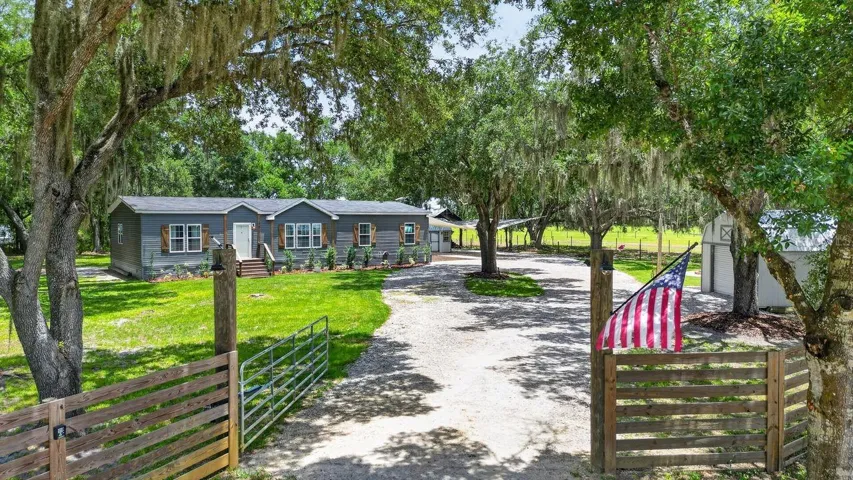 Welcome to true country living!