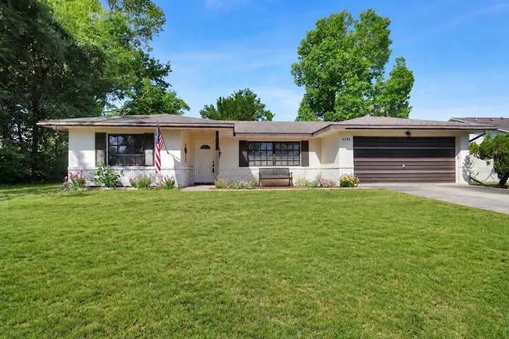 1131 Abagail Dr