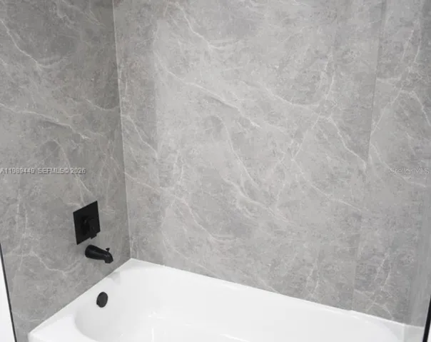 Tub