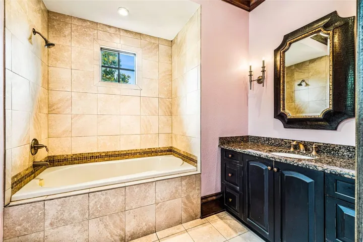 Bedroom Suite 4 Bathroom
