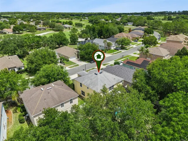 Sorrento Springs combines golf course surroundings with a connected neighborhood atmosphere.