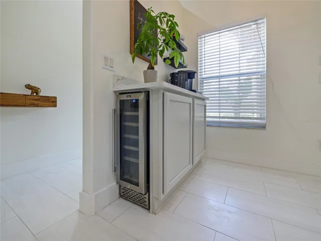 Wine cooler