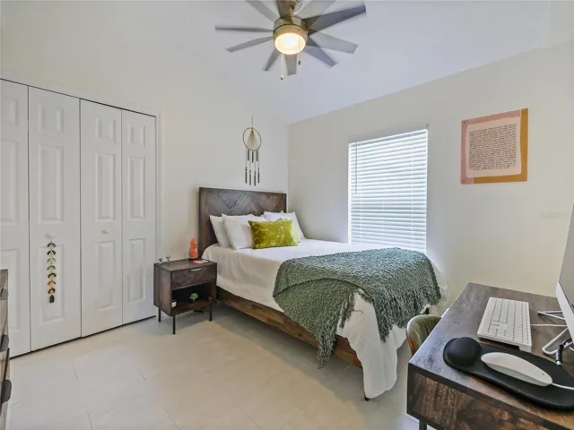 Guest bedroom