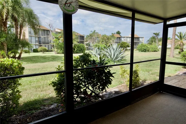Spacious Lanai