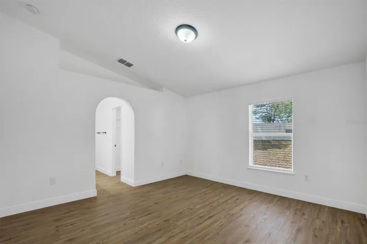 Primary Bedroom-Alternate View