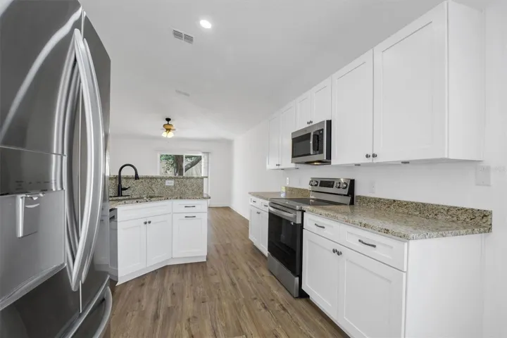 Kitchen – Stainless Steel Appliances
