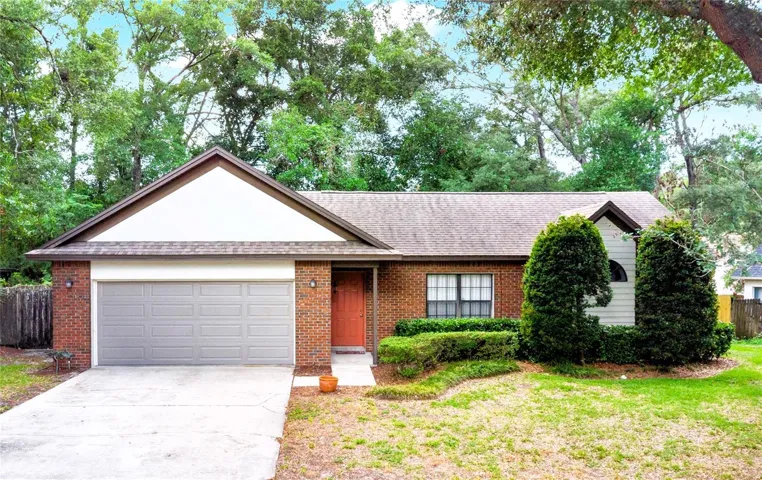 Beautiful 3/2 home in Windsong Community