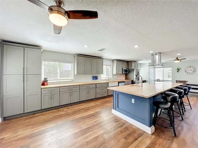 Open Kitchen