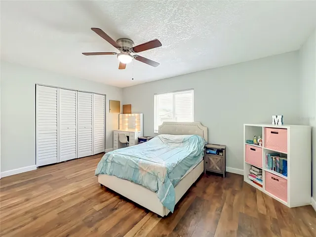Bedroom (2)