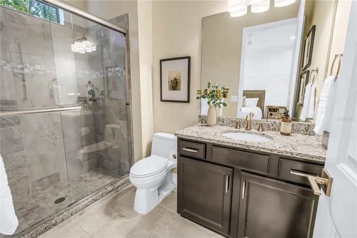 First Floor Ensuite Bath