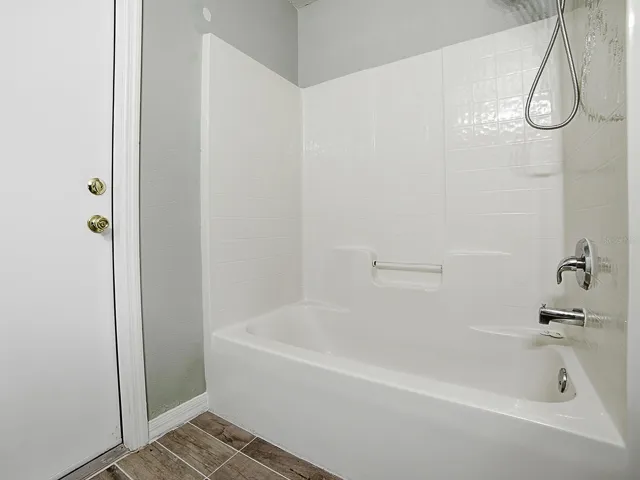 2nd Bathroom
