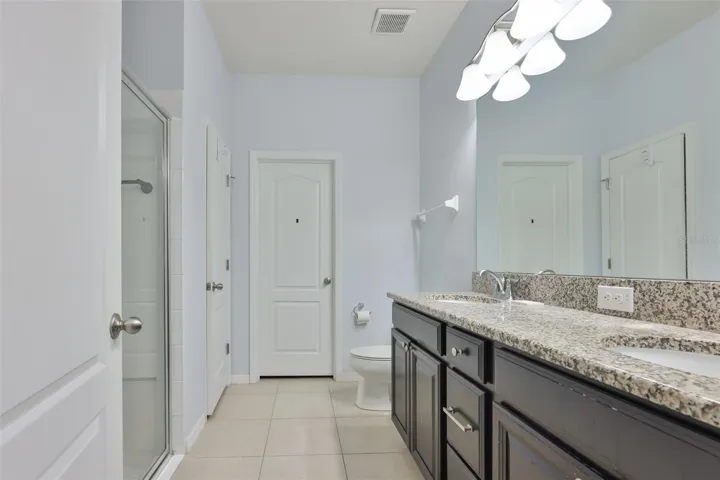 En-suite bath and large walk-in closet