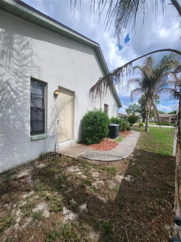 Side entrance to bonus room
