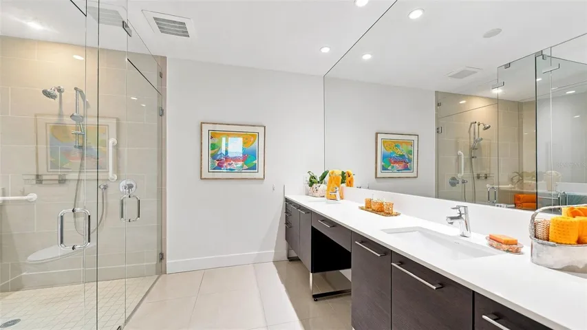 Primary bath