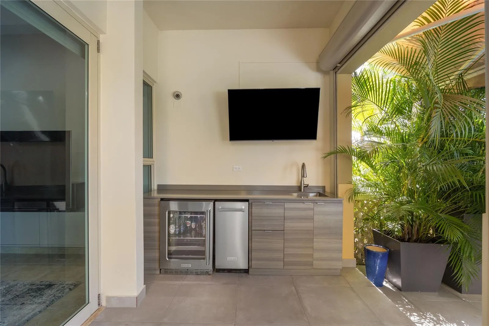 Summer Kitchen