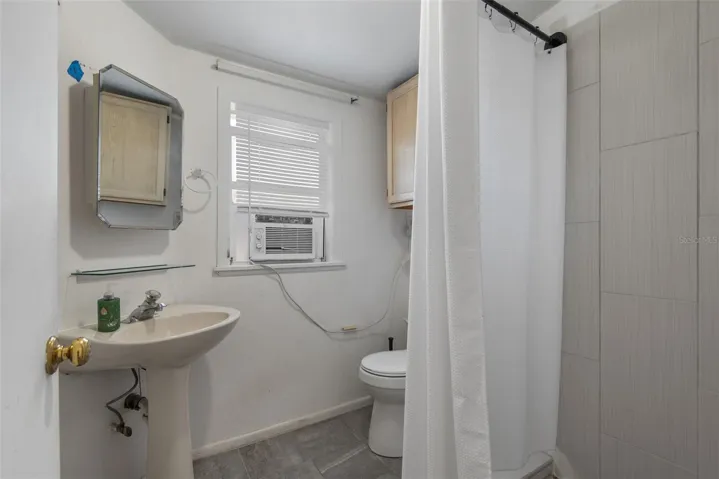 Bathroom 2